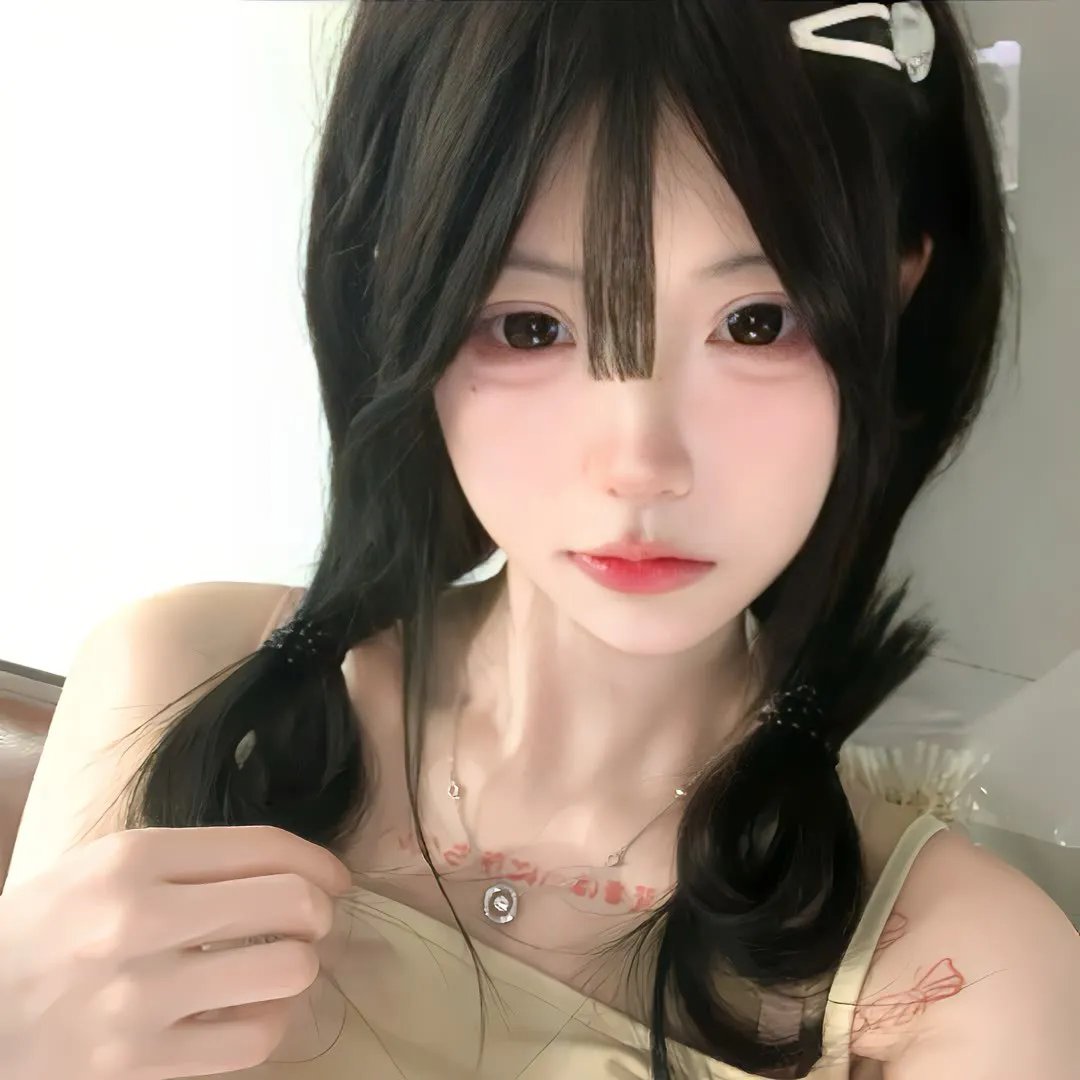 校草是女生