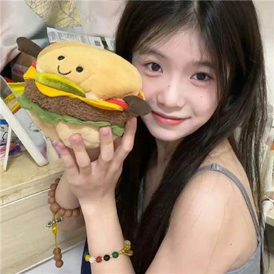 以泥为妆